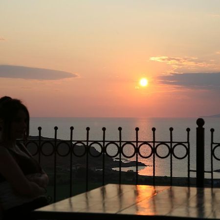 Masi Hotel İmroz Екстериор снимка
