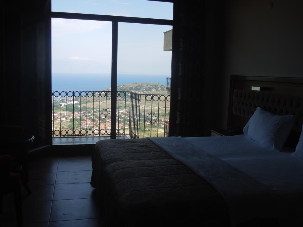 Masi Hotel İmroz Екстериор снимка
