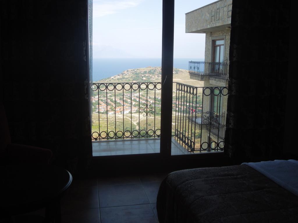 Masi Hotel İmroz Стая снимка