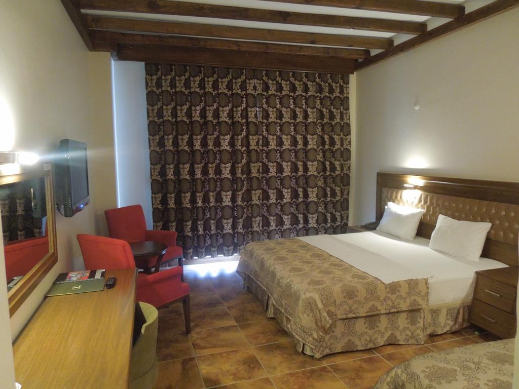 Masi Hotel İmroz Стая снимка