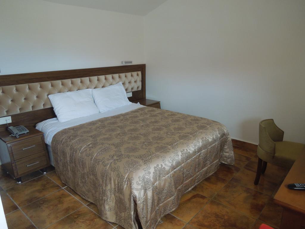 Masi Hotel İmroz Стая снимка