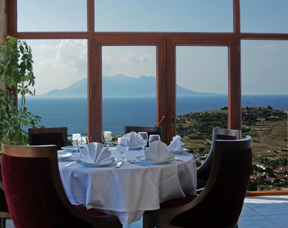 Masi Hotel İmroz Екстериор снимка