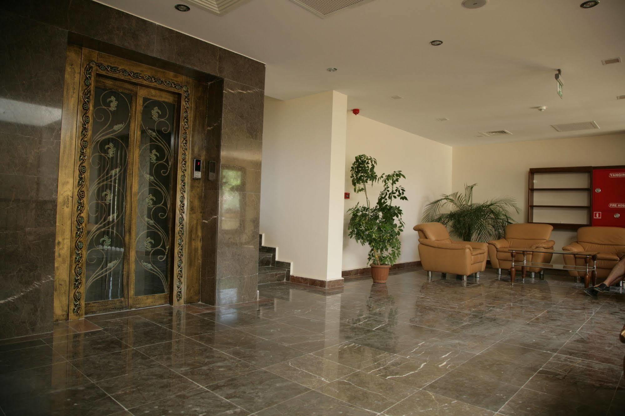 Masi Hotel İmroz Екстериор снимка
