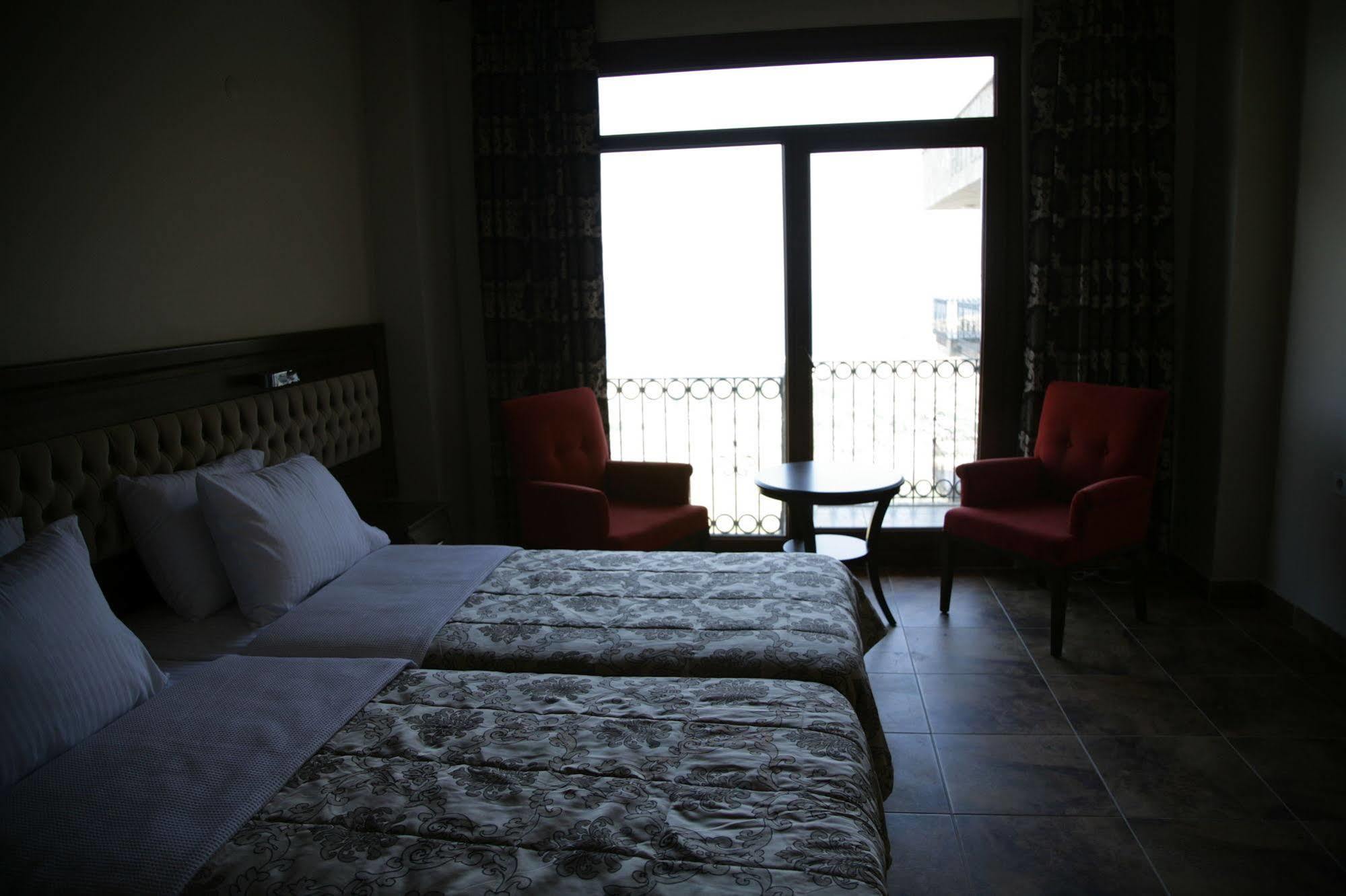 Masi Hotel İmroz Екстериор снимка