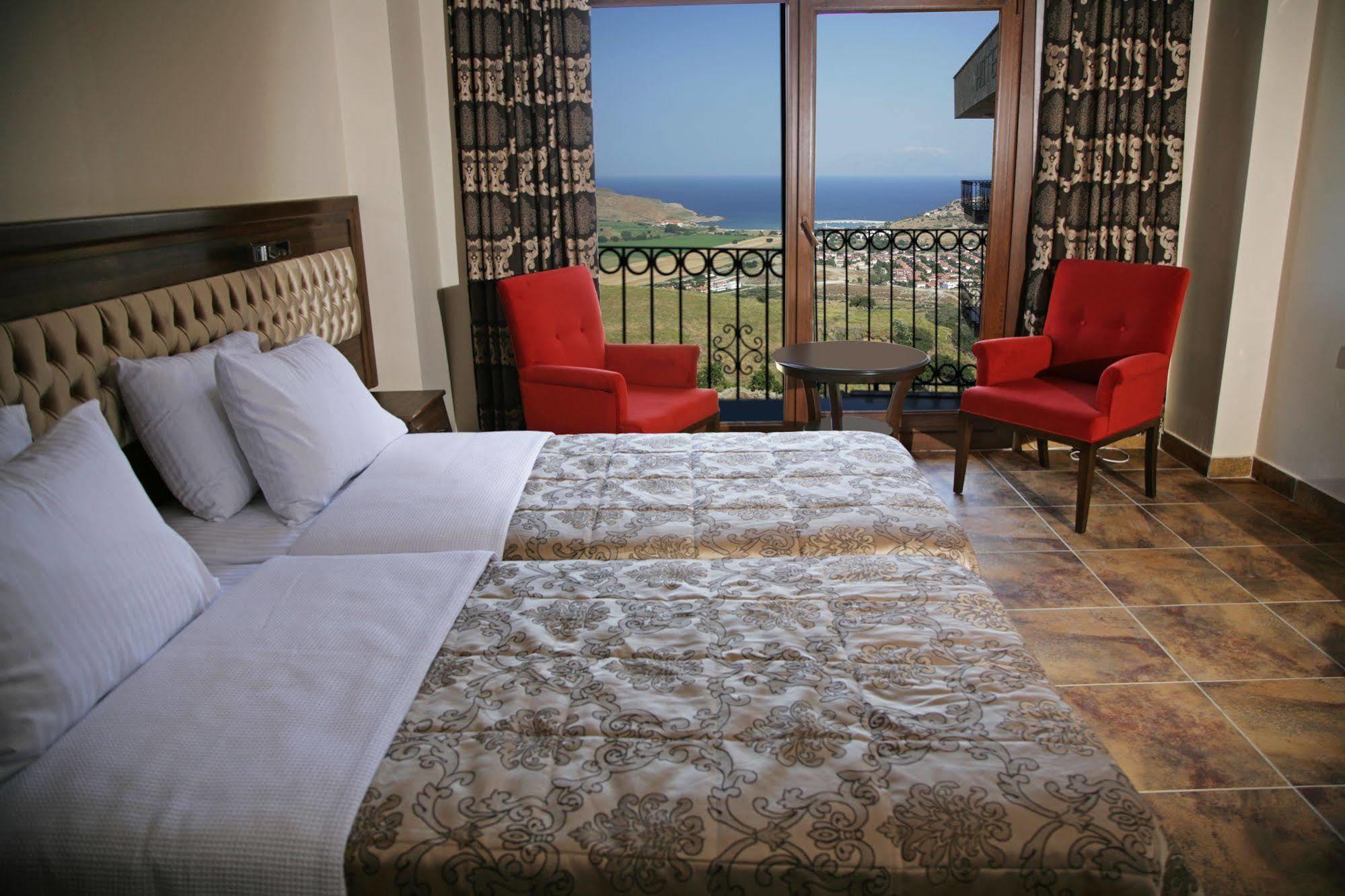 Masi Hotel İmroz Екстериор снимка
